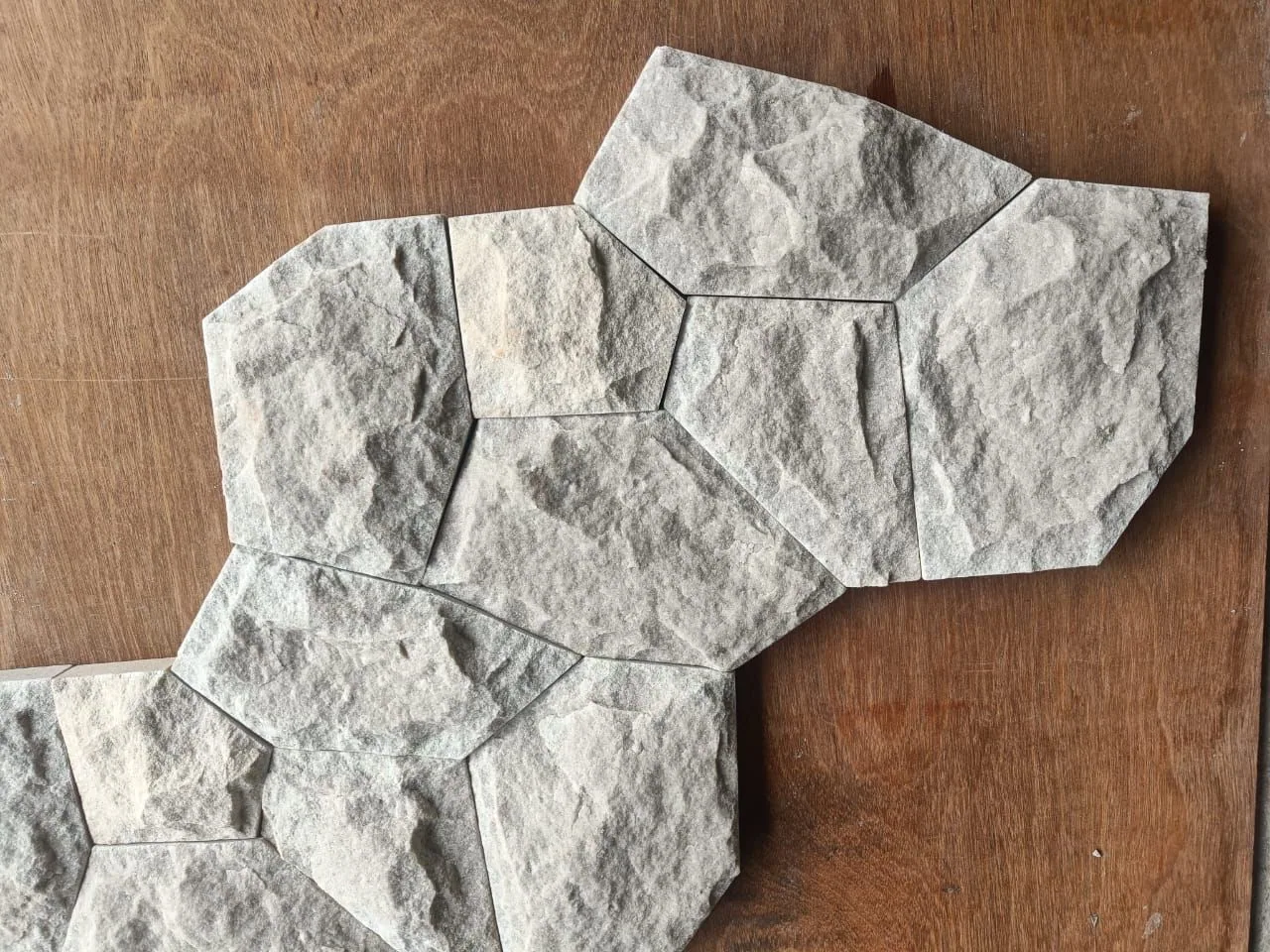 Flagstone Cladding view 29