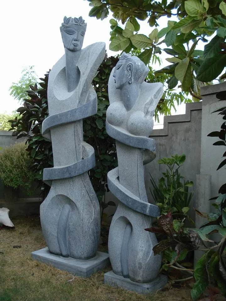 King And Queen - Sculpture carved in natural stone, JJM Stone Art UAE